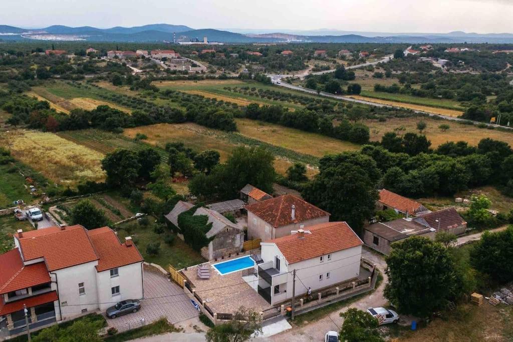 Casa de Férias Sofia - Quiet Village&quick Highway Close To Biograd Na Moru And Zadar *